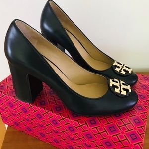 Tory Burch Black Janey Pump size 8.5